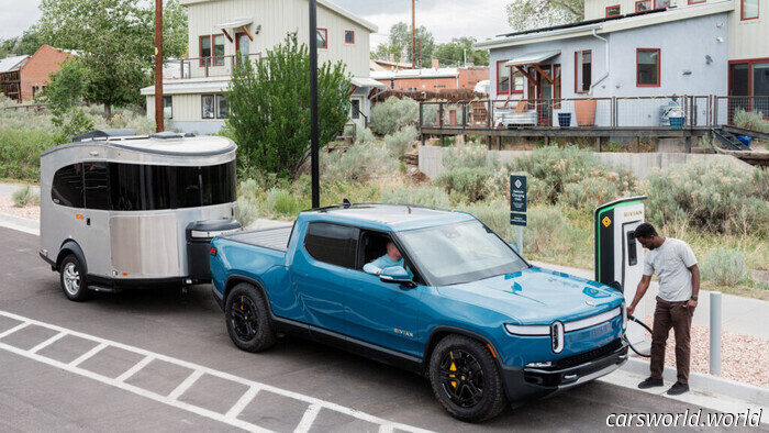 Gli incubi di qualità e servizio del proprietario Rivian espongono il dolore di essere un " Beta tester | / Carscoops